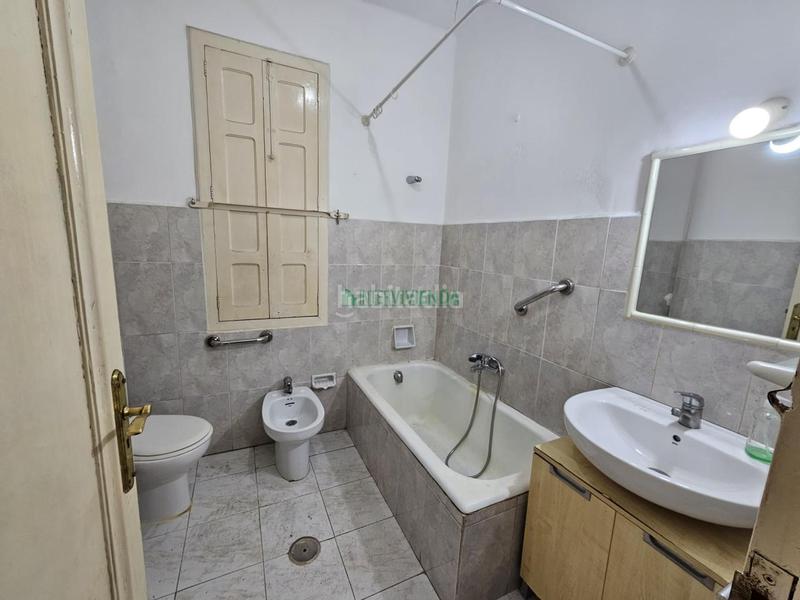 Foto e2c05fd3-d931-4e3a-b790-bb19a8637c44. Maison dans travesía de Vigo - san xoán Vigo