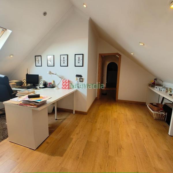 Foto 39b1d9b7-9d8a-4928-8fa7-ab07c6ae0990. Casa adossada amb calefacció aparcament a A Salgueira - O Castaño Vigo