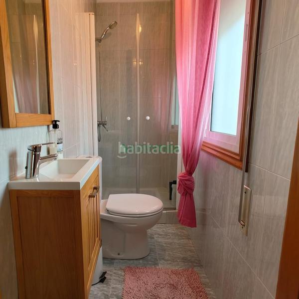 Foto c8f5f466-240e-4da9-8c2a-e1b9f16d2462. Casa adossada amb calefacció aparcament a A Salgueira - O Castaño Vigo