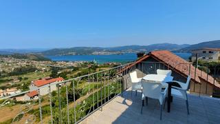 Location Maison  Nores