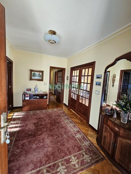 Foto fa9d0940-9979-402c-843a-af7f2302ac1b. Casa amb calefacció aparcament a Covelo (O)