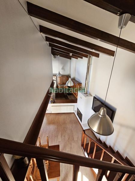 Foto 45e36d4b-b4e0-4f56-8d39-3c84f67140be. House with heating parking in Neves (As)