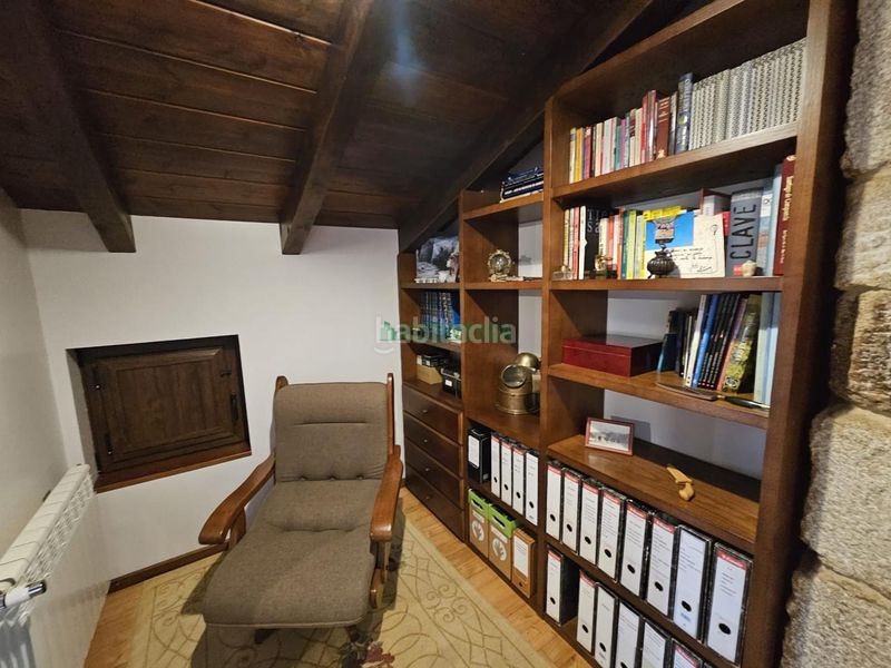 Foto 4e7845aa-1bbf-4f60-8894-b75fe63b0d8f. House with heating parking in Neves (As)