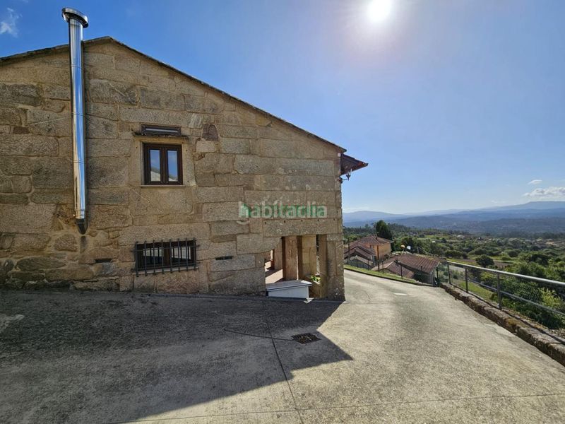 Foto 87ce70c6-bf5c-4c84-a7e2-76d718148cbe. House with heating parking in Neves (As)