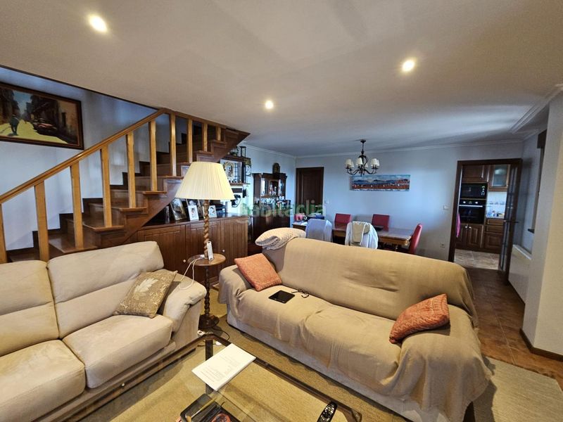 Foto a69f71bd-bd07-4389-9eb5-9f0c640f1fac. House with heating parking in Neves (As)