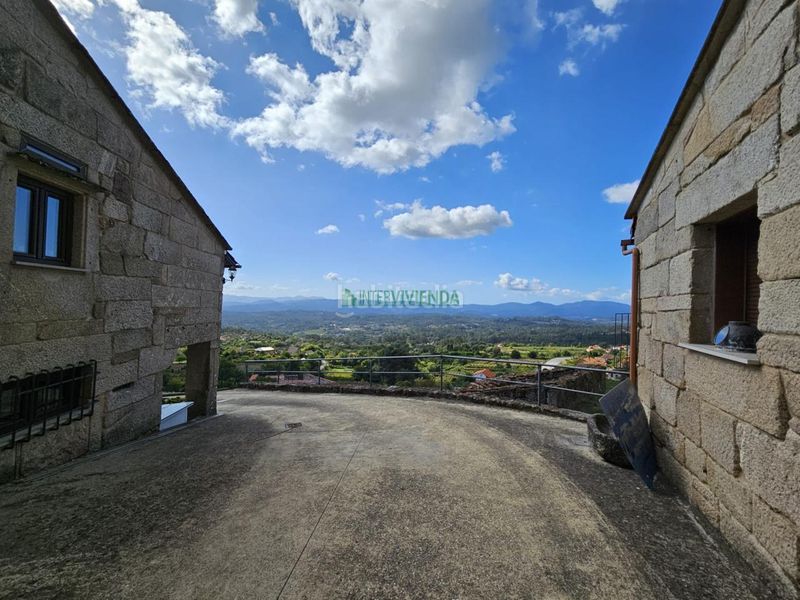 Foto a9327855-8212-44a4-90f2-b0eaf4a224bf. House with heating parking in Neves (As)
