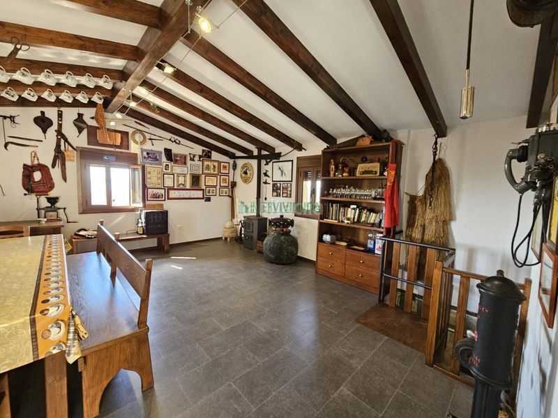 Foto be95d3b2-ed16-4093-9346-004b24abdc94. House with heating parking in Neves (As)