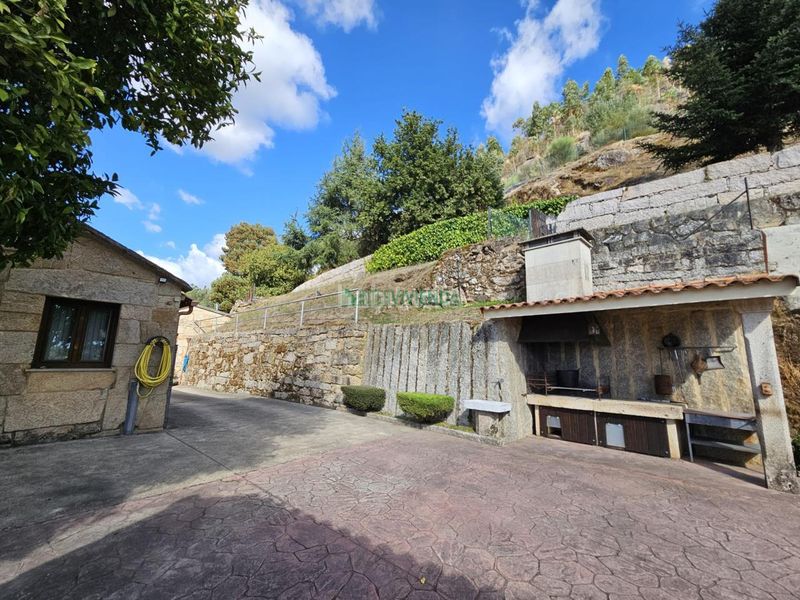 Foto c38c919c-e90b-4116-bd09-ec5672b25ce7. House with heating parking in Neves (As)