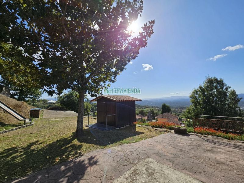 Foto f796bafb-b665-403b-9c2b-195a75fc1c27. House with heating parking in Neves (As)