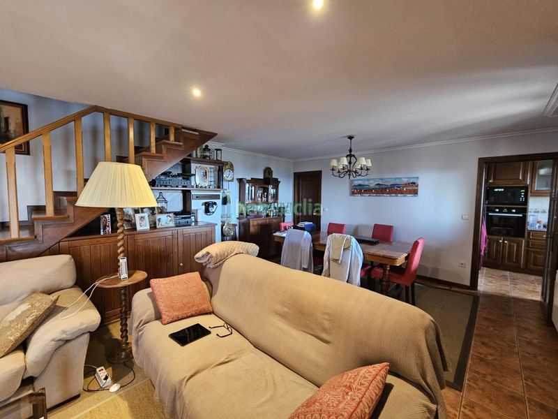 Foto fa5b3c07-80fa-411f-9cfd-adb1c8a7c7b5. House with heating parking in Neves (As)