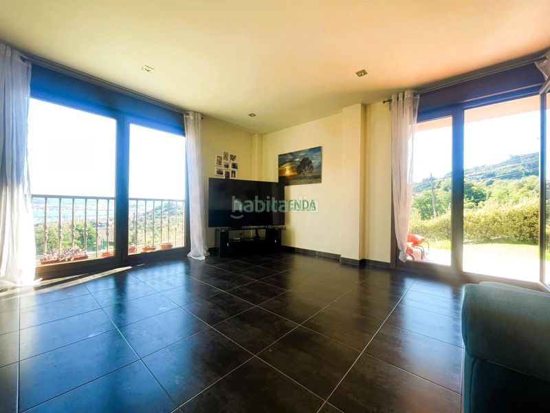 Foto acdc75bf-b8ce-45e8-908a-bfa37cbe5404. Xalet amb calefacció aparcament a Moaña