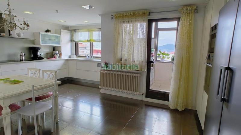 Foto 2f10be71-4d7c-4eec-b095-24e90d8f208f. Zweistöckige wohnung mit heizung parking in Casablanca - Calvario Vigo