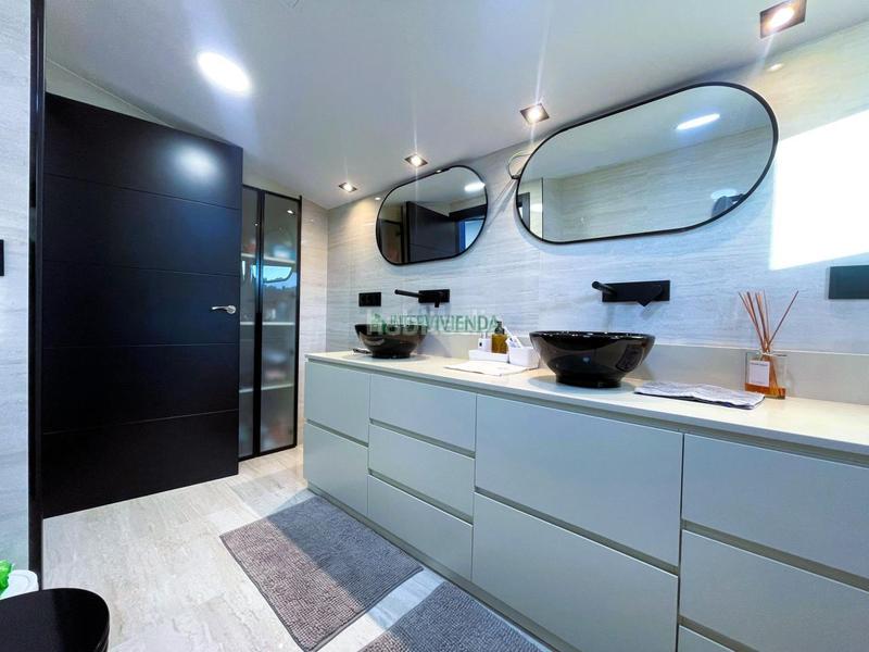 Foto 0384574a-9f1c-40b1-b3de-5e21a615a16a. Casa con riscaldamento parcheggio in Redondela