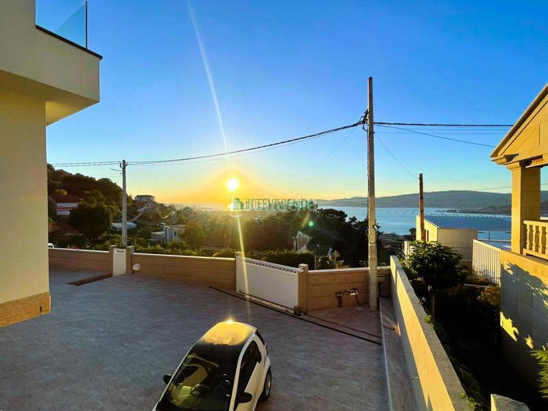 Foto 21cbfa0a-bb8d-41a3-af2f-6fc60310d079. Casa con riscaldamento parcheggio in Redondela