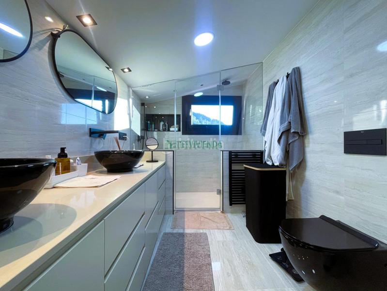 Foto 7e518c1c-ccba-40ac-8d98-3ebef013dd18. Casa con riscaldamento parcheggio in Redondela