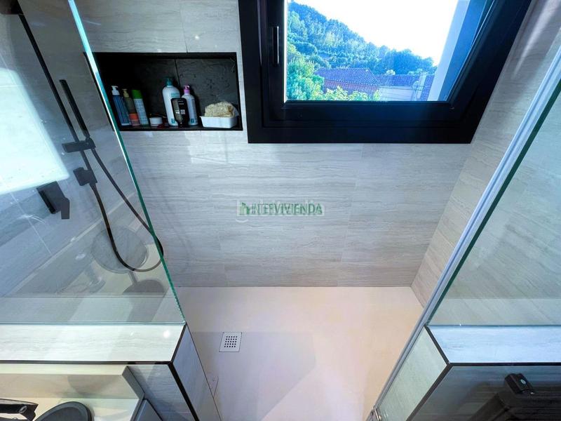 Foto a585f86f-52bd-4f5c-b36e-ee4531d661f5. Casa con riscaldamento parcheggio in Redondela