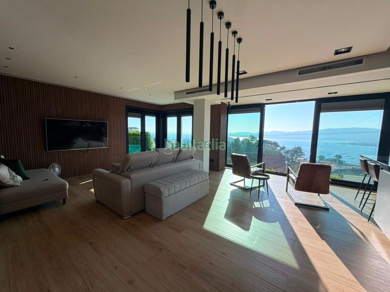 Foto a81366ed-d177-4e9a-814d-f1c8bbae99b0. Casa amb calefacció aparcament a Redondela