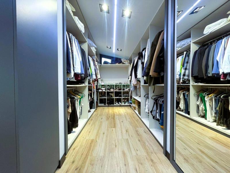 Foto b89ddbd7-00e2-4fc6-9116-582284ff8113. Casa con riscaldamento parcheggio in Redondela