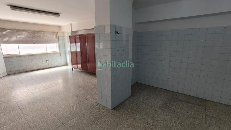 Foto eb8c7ae6-e0cc-4f0e-a100-c09bbbd22e9f. Geschäftsraum in Berbés - Peritos Vigo