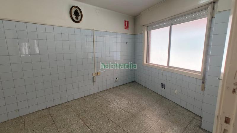 Foto a98a9c44-af61-4973-b138-60d10d49b0ce. Local commercial dans Berbés - Peritos Vigo