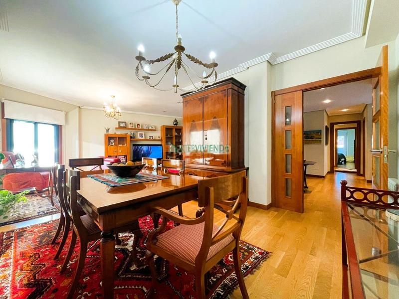 Foto 4dff6de2-30c8-498f-9bc7-079c9b588dbb. Penthouse with heating parking in Lavadores Vigo