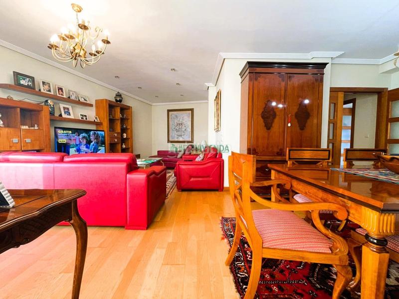 Foto 50daf33b-9e37-4089-bfb2-c5561680b53b. Penthouse with heating parking in Lavadores Vigo