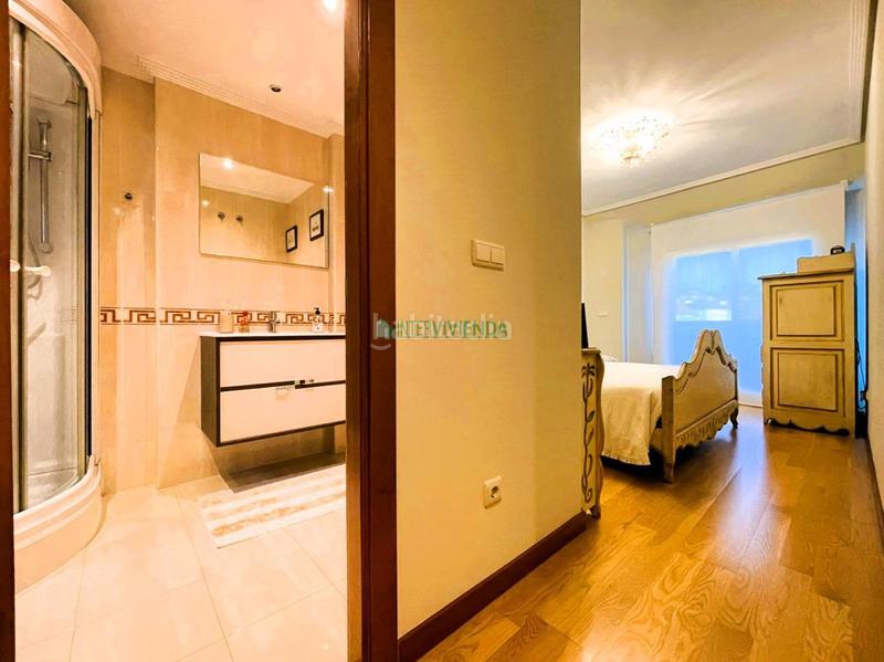 Foto f0477fbd-f1da-499d-915c-596aed7ae330. Penthouse with heating parking in Lavadores Vigo