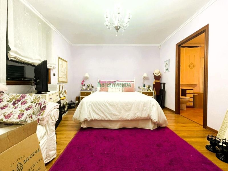 Foto 73c98a40-4db4-4e3d-9a70-cdb0f2c23695. Chalet en Bembrive Vigo