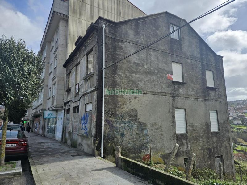 Foto d8b624bf-dcf8-4954-8bfb-599c82cbd6e5. Casa a Lavadores Vigo