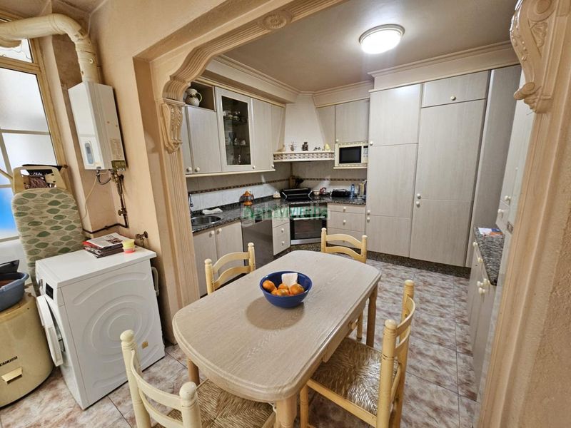 Foto 541d7f5d-e6e0-4891-8b71-dbe32215c8a3. Piso en Centro - Areal Vigo