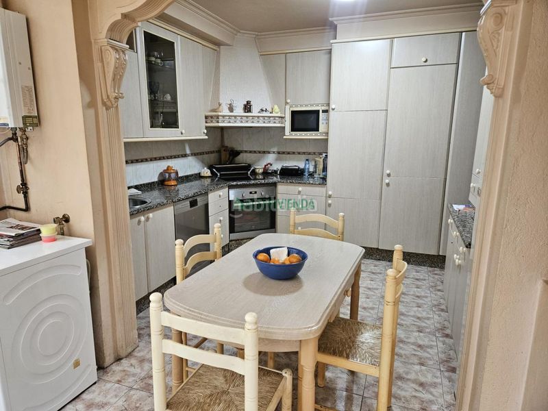 Foto c1be2d5b-6678-44e6-b09f-b148eb4fd321. Piso en Centro - Areal Vigo