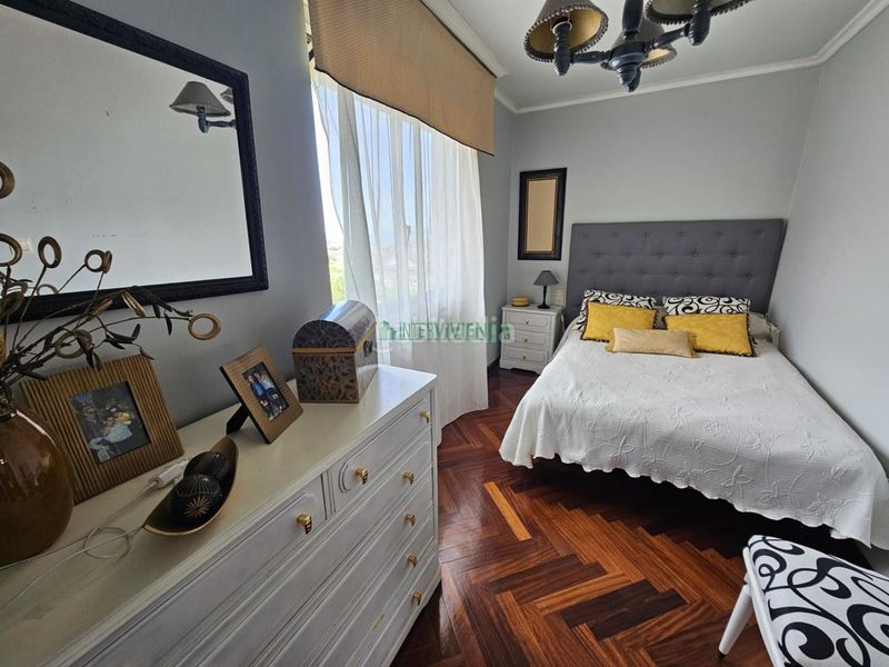 Foto 41c7f6f3-8b82-4264-ba7a-3be4612314fa. Xalet amb calefacció aparcament piscina a Coruxo - Oia - Saiáns Vigo