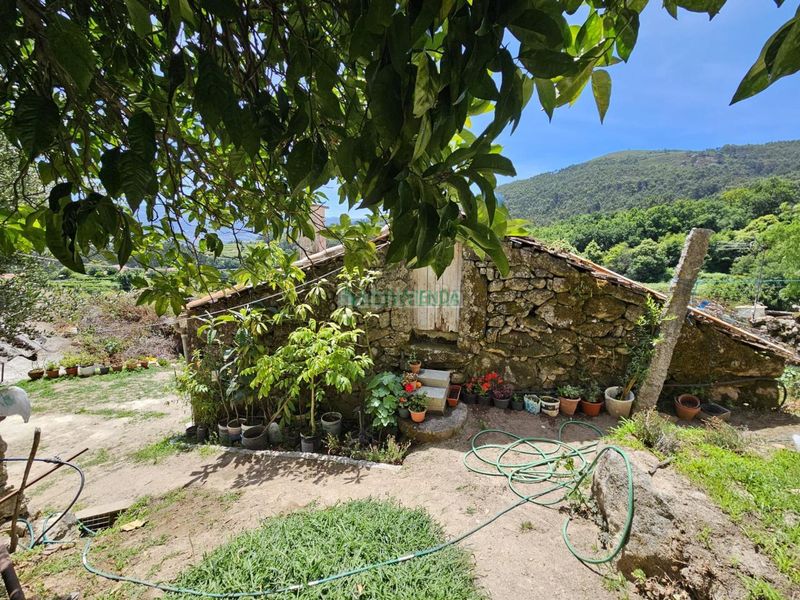 Foto 21390f57-ef20-4ead-b4c1-3bdddd3f1cdb. Casa a Arbo