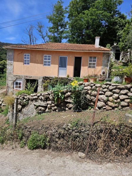 Foto 483afaab-bdb9-4247-b857-d3440dc97872. Casa a Arbo