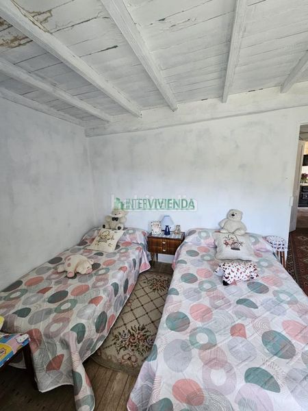 Foto f502a9ee-585e-47c9-845f-889f2600b585. Casa a Arbo