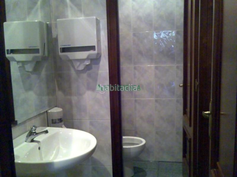 Foto 2c2930a3-a609-42b5-8752-ccee00d4bb1a. Local comercial en travesía de Vigo - san xoán Vigo
