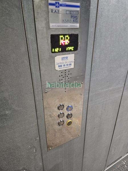 Foto a269c2e8-0b84-4057-ba0b-ea1bf6cd479d. Posto auto in Centro - Areal Vigo