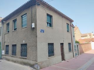 Casa a Calle doctor moreno 19. Casa individual con gran parcela en zona privilegiada del barrio