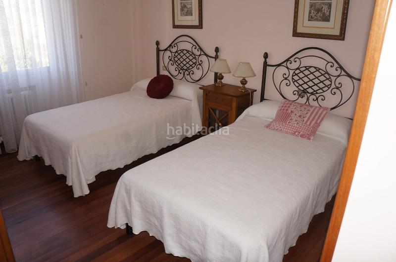 Foto 59fff1be-138c-402e-9ecf-9fd9680ac5bc. Casa con riscaldamento parcheggio in Entrena