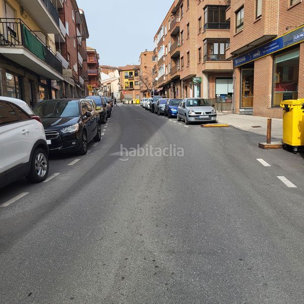 Foto a1e8bc6e-9b93-4018-a14a-1a0172e95fd5. Local comercial a Sur Ávila