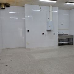 Business premise in Universidad. Local comercial en venta