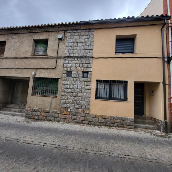 Foto 3c3371fd-1b1b-4104-91ab-c2ba903fcfac. Semi detached house in Murallas Ávila