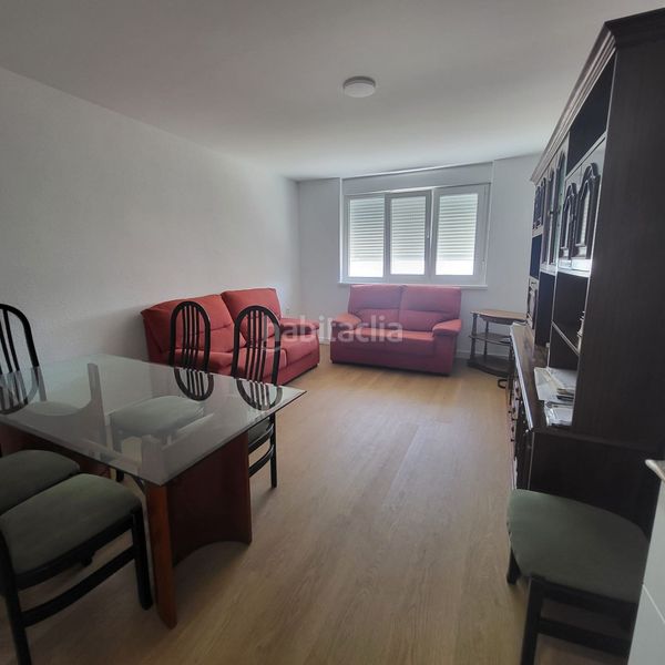 Foto 60f8f35c-f786-48f6-9562-2b87aff2bf54. Rent flat with heating in Centro Ávila