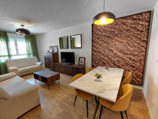 Rent Flat in Hervencias Altas - El Pinar. Piso recién reformado
