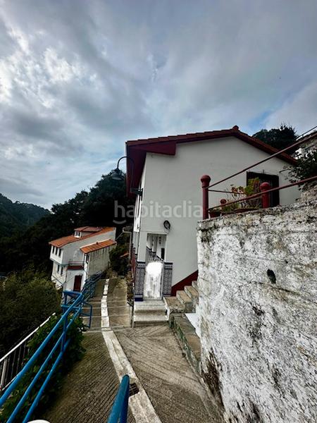 Foto 7b2b154b-b5bc-46ab-92fe-302457b8af4a. Casa bifamiliare in calle cimadevilla 18 in Cudillero