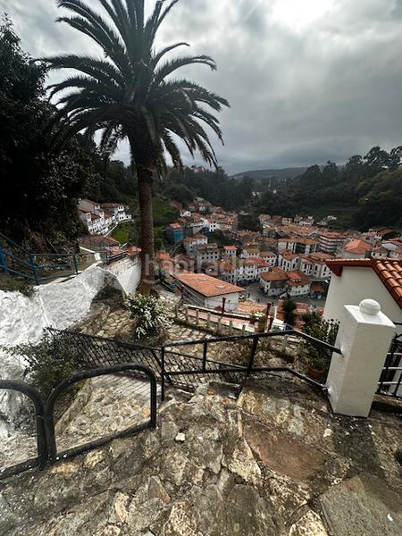 Foto b2ec29e3-04f1-469a-9c9e-9fc0a73addc8. Casa bifamiliare in calle cimadevilla 18 in Cudillero