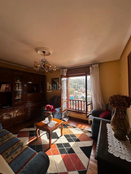 Foto bb86aa26-98f9-4f8f-9ef4-2014d6359b2d. Casa bifamiliare in calle cimadevilla 18 in Cudillero