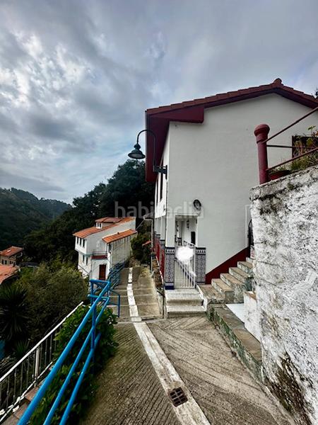 Foto cfef4f9b-55bf-4651-b5be-ee4e49169af0. Casa bifamiliare in calle cimadevilla 18 in Cudillero