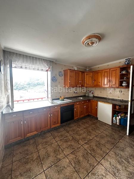 Foto d40e5678-8cbb-4731-932e-458d3dc5f6f2. Casa bifamiliare in calle cimadevilla 18 in Cudillero