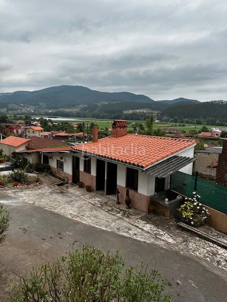 Foto a28958c2-d9af-4d10-ad85-fa3bfeb901f4. Casa aparellada a aldea peñaullan 111 a Pravia